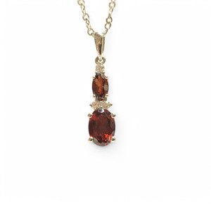 Pendant with 2 Garnets