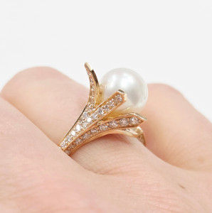Floral Style Pearl Ring