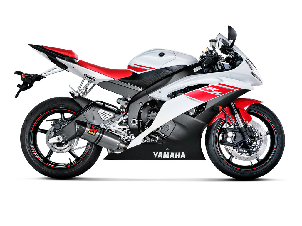 Akrapovic Homologated Slip-On Exhaust Yamaha R6 Titanium Carbon