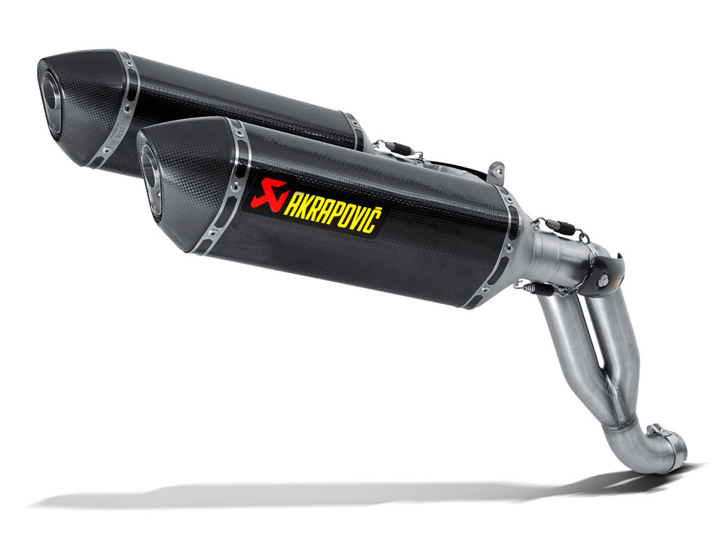 Akrapovic Slip-On Exhaust Triumph Speed Triple / R Carbon Fiber S
