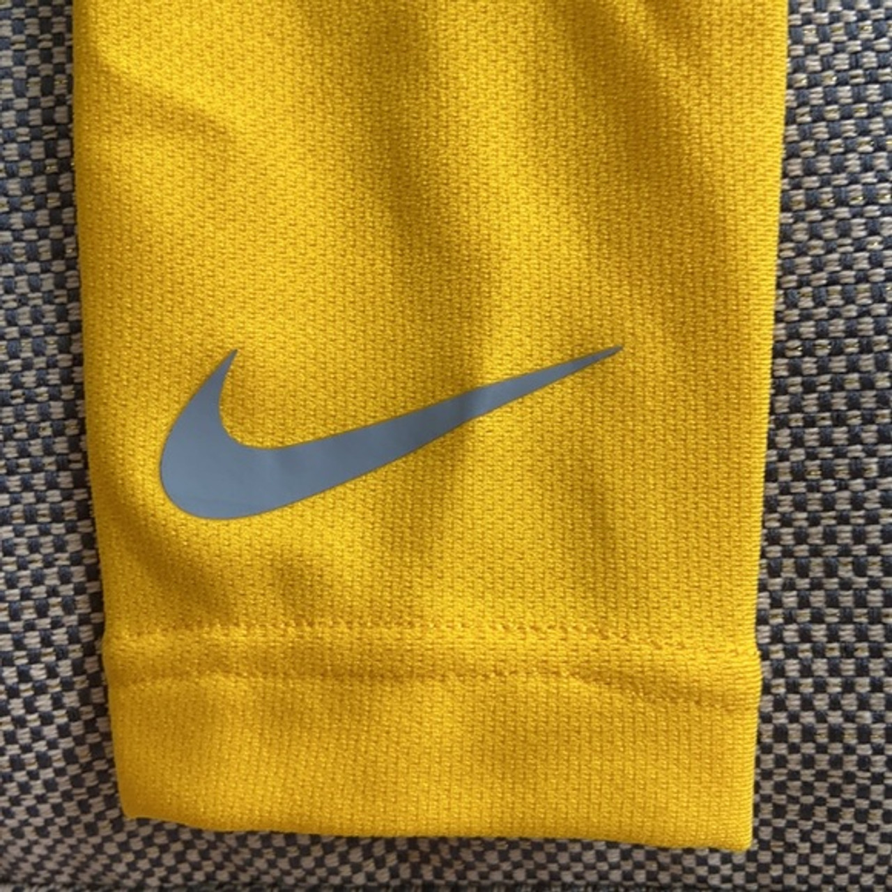 Forstyrre køkken rulle Nike NBA HyperStrong Padded Elbow Sleeve (Yellow) 2X/3X