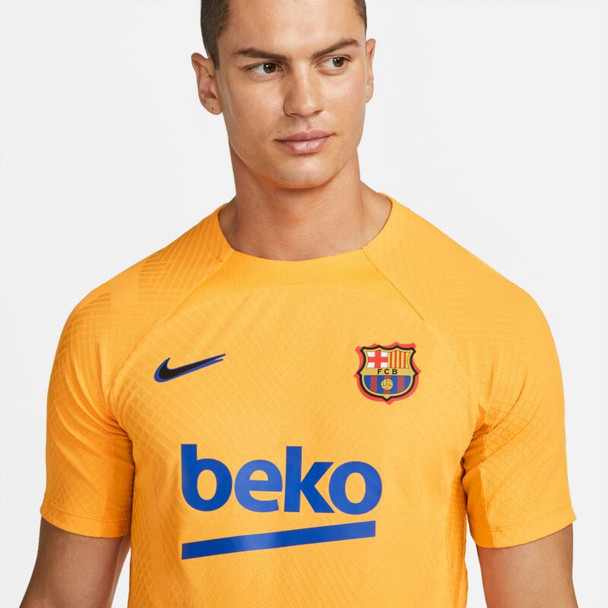 Men's Barcelona Training T-Shirt Dri-FIT ADV Strike - Vivid Orange/Black - Medium