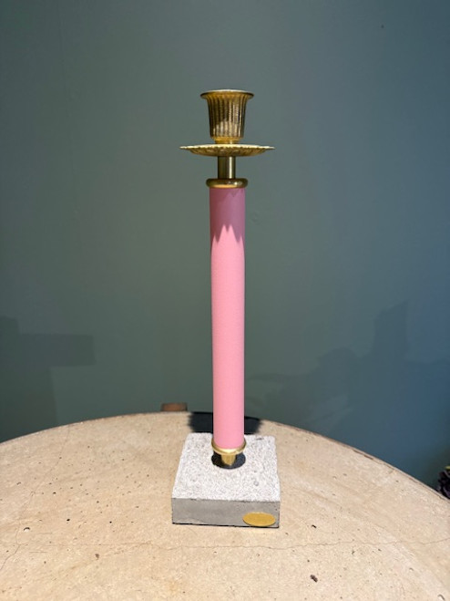 Ljusstake med cementfot, rosa (höjd 32  cm)