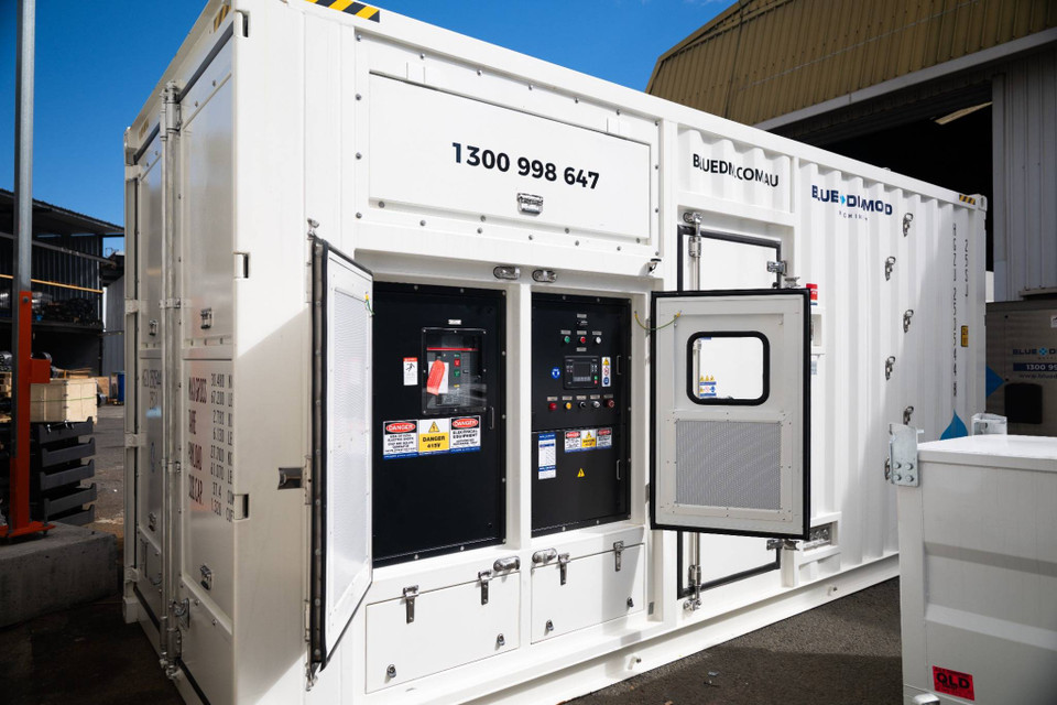 1250kVA Containerised Diesel Generator - KTA50-G3 Cummins | Bluedm