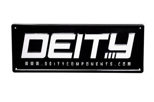 Panneau métal DEITY