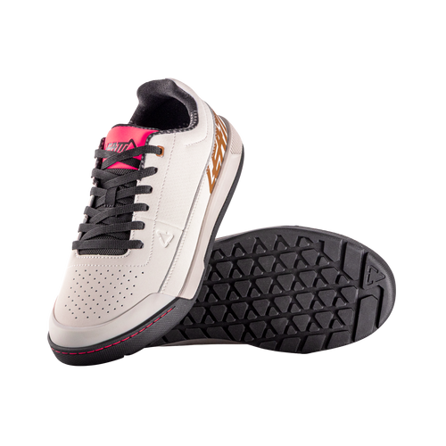 CREAM WHITE 42