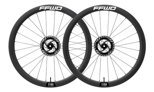 Paire de roues TYRO III (45) - TLR Disque - FFWD N/LITE / Shimano