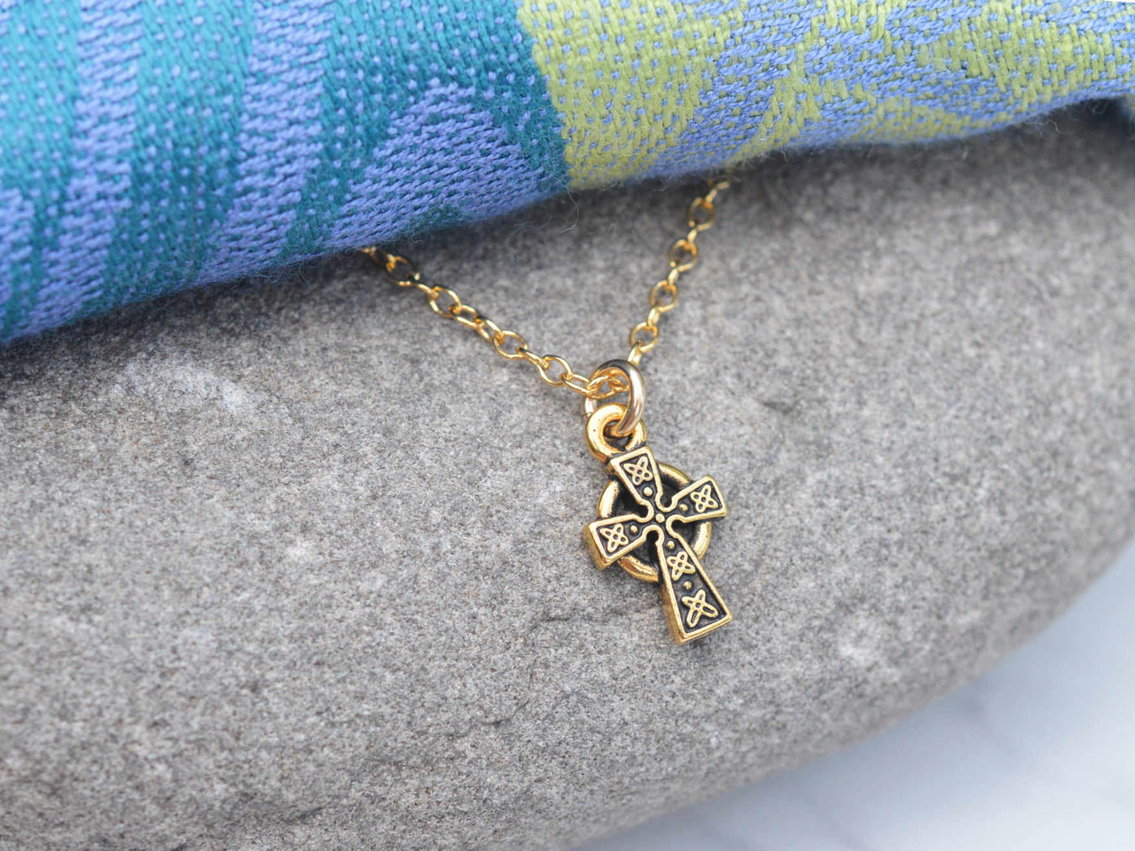 9ct Yellow Gold Celtic Cross Pendant