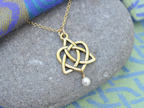 European Crystal Pearl Eternal Heart Celtic Knot Gold Necklace