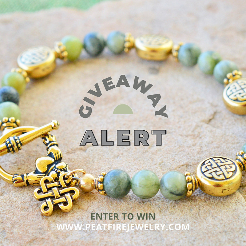 Christmas season Enter-to-Win a $100 Gift Card!