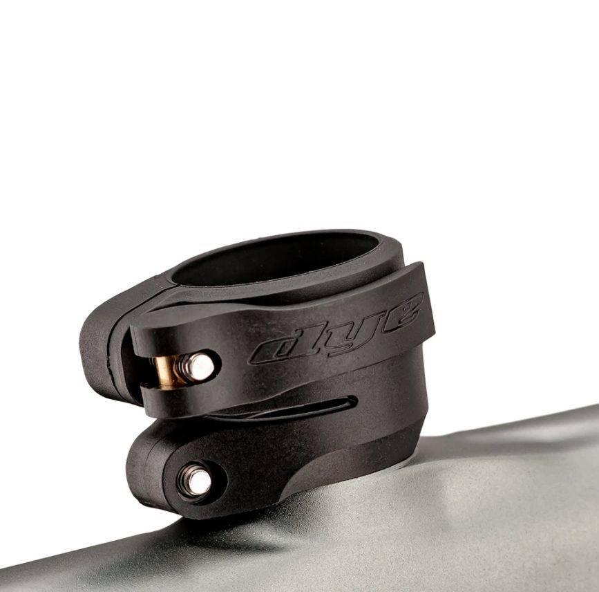 Dye - Rize CZR - Feedneck - Black