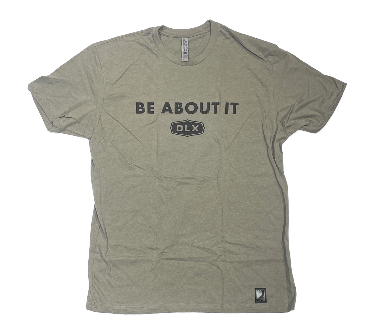 DLX - T-shirt - Be About It - Warm Grey