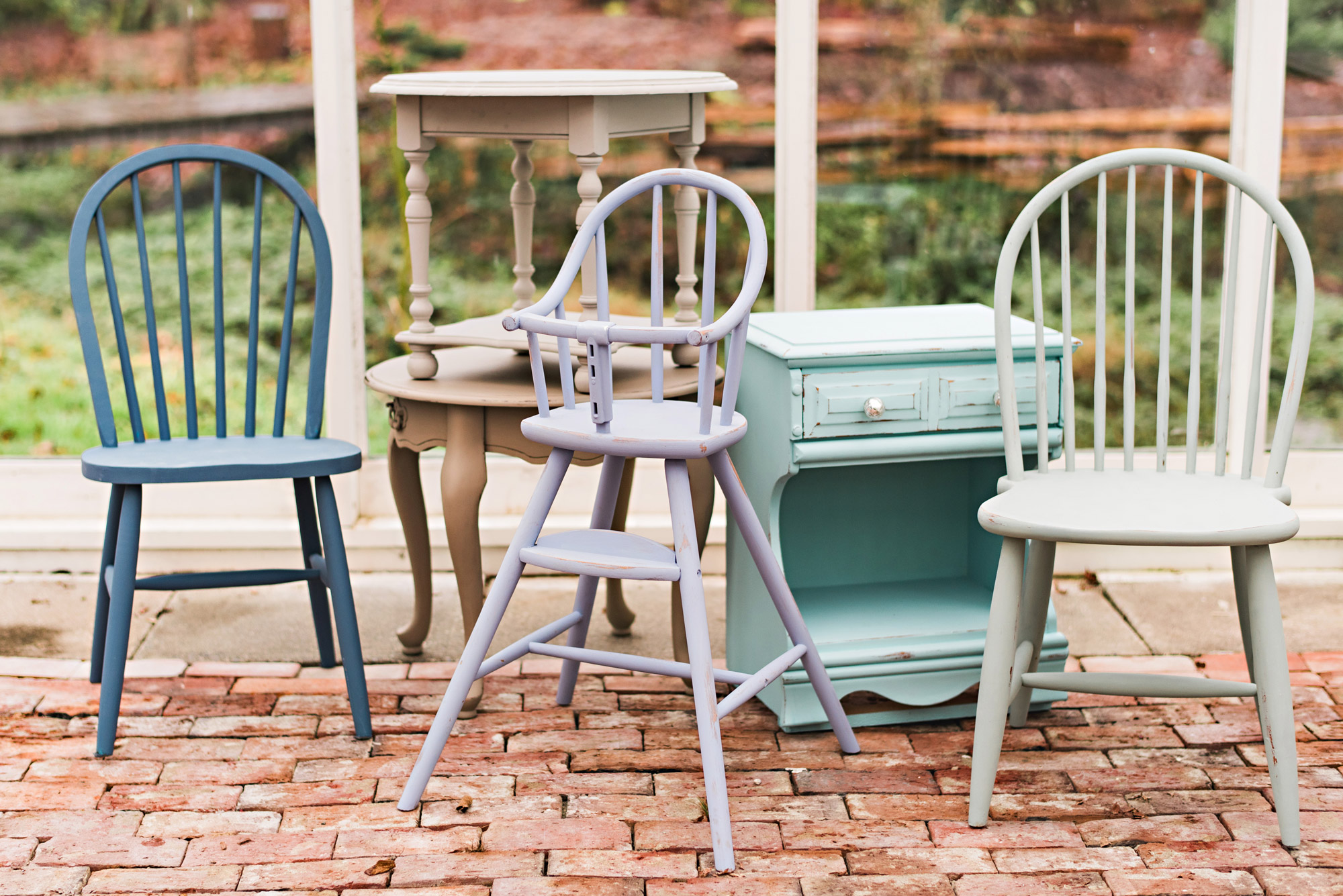 Country Chic Paint - Chalk Style Paint for Easy Furniture Makeovers