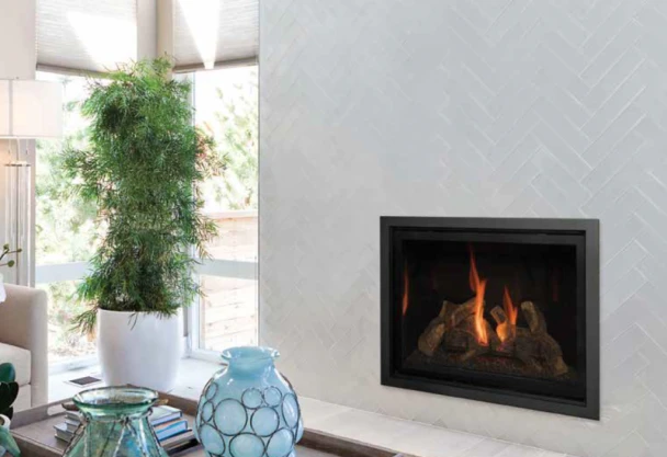 Bayport 36 with log set, rectangular brushed stainless steel screen front
