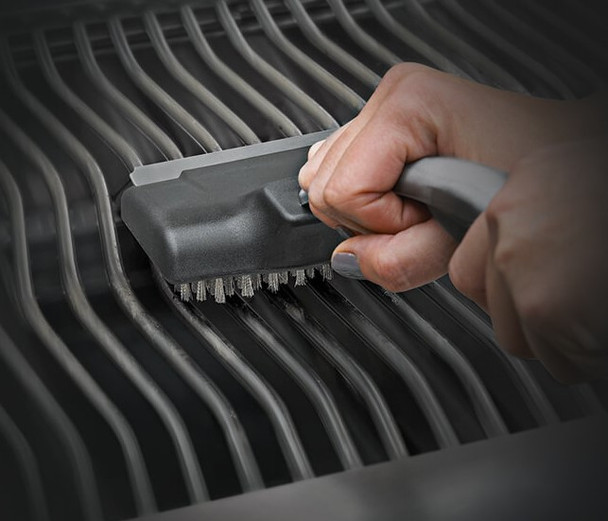 cleaning a grill