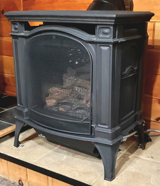 right angle of Bayfield gas stove with screen