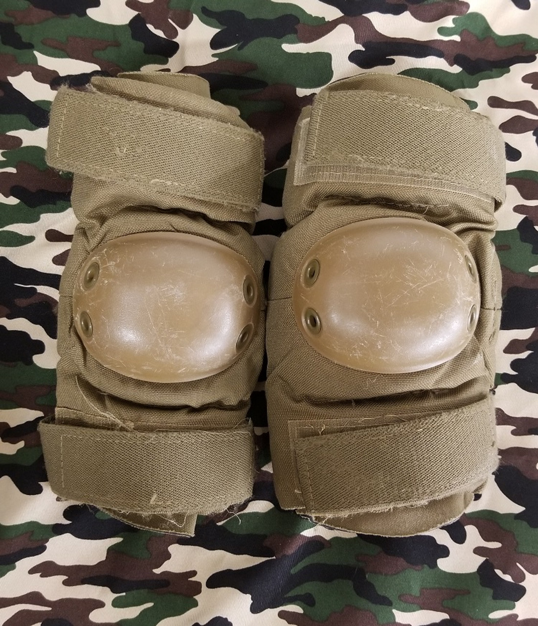 Used US Military Elbow Pads - Coyote