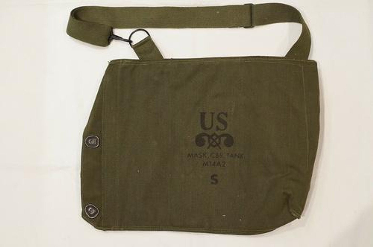 US Army Vietnam-Era M14A2 Gas mask Bag