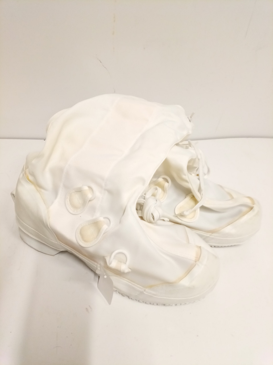 canadian military mukluk Size 8 Med