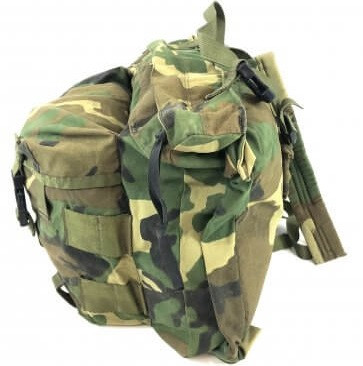 訳アリ品　未使用　米軍放出品　CFP-90　インターナルフレームバックパック USA Surplus Woodland CFP-90 Internal Rucksack W/ Combat Patrol