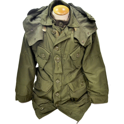 Canadian Army Surplus Combat Parka 73/36 Med/Long (Excellent Condition) Canadian Army Surplus Combat Parka 73/36 Med/Long (Excellent Condition)