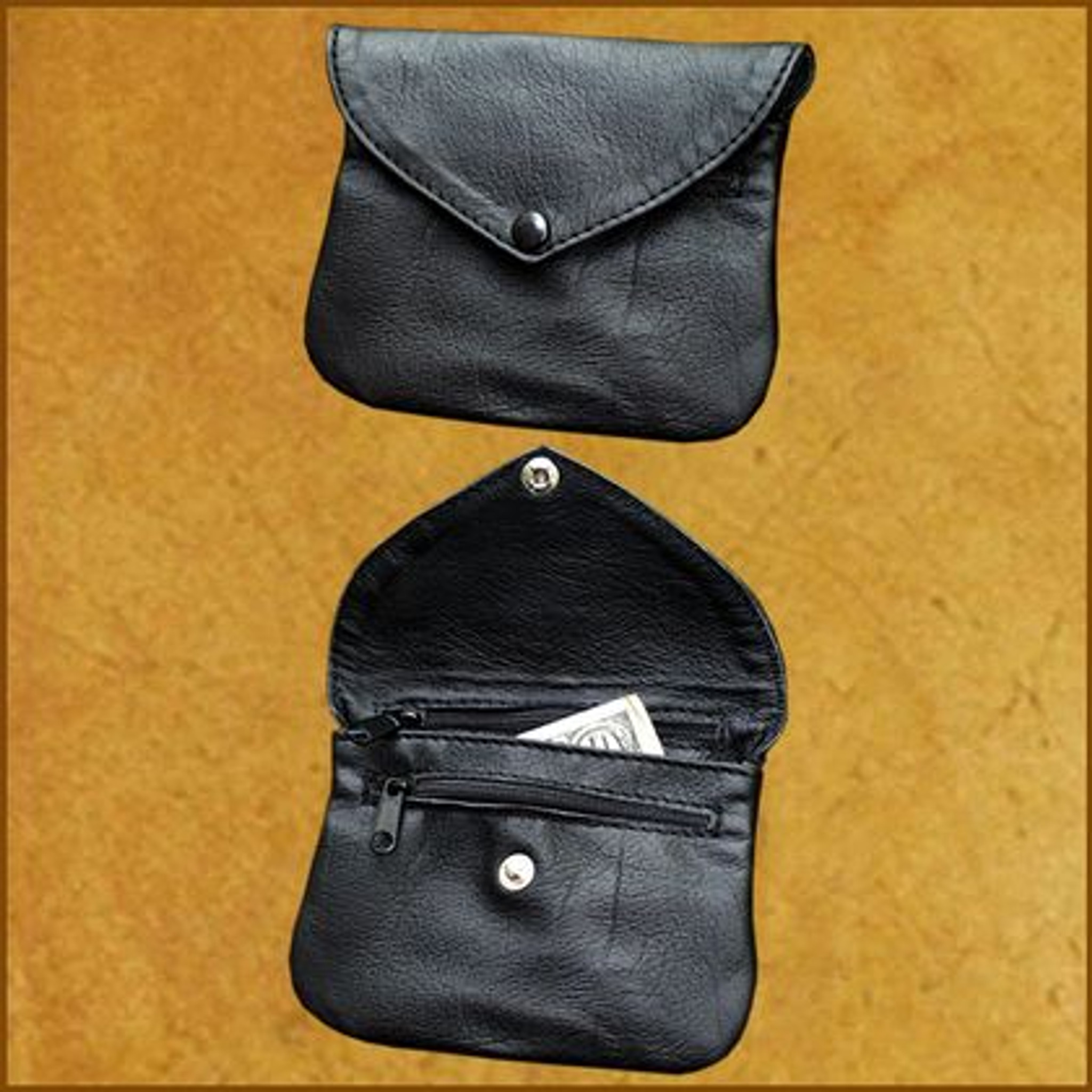 Men's Accessories: Soft leather coin purse