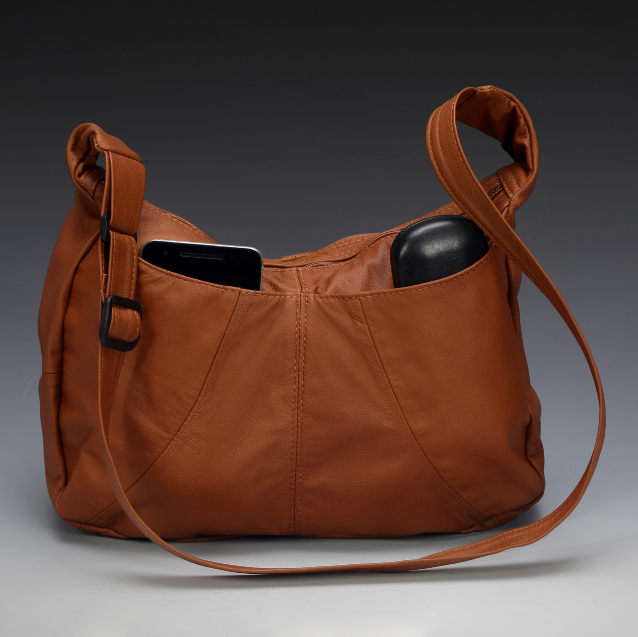 leather hobo bag with pockets