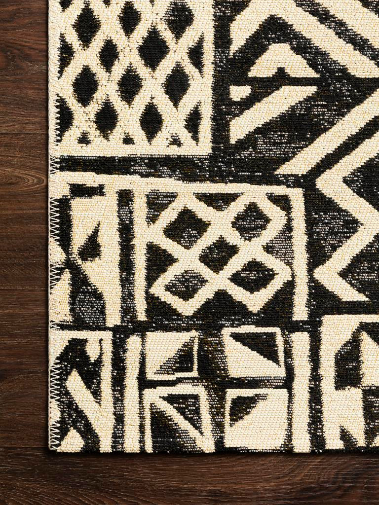 Loloi Mika MIK-13 Ivory/Black Area Rug Corner