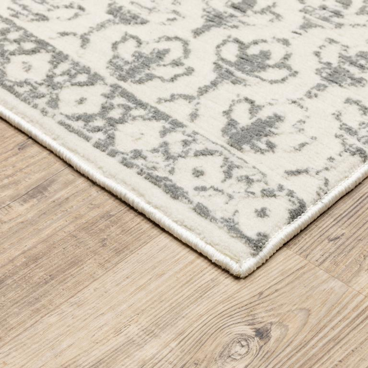 Oriental Weavers Capistrano 517C Area Rug Corner