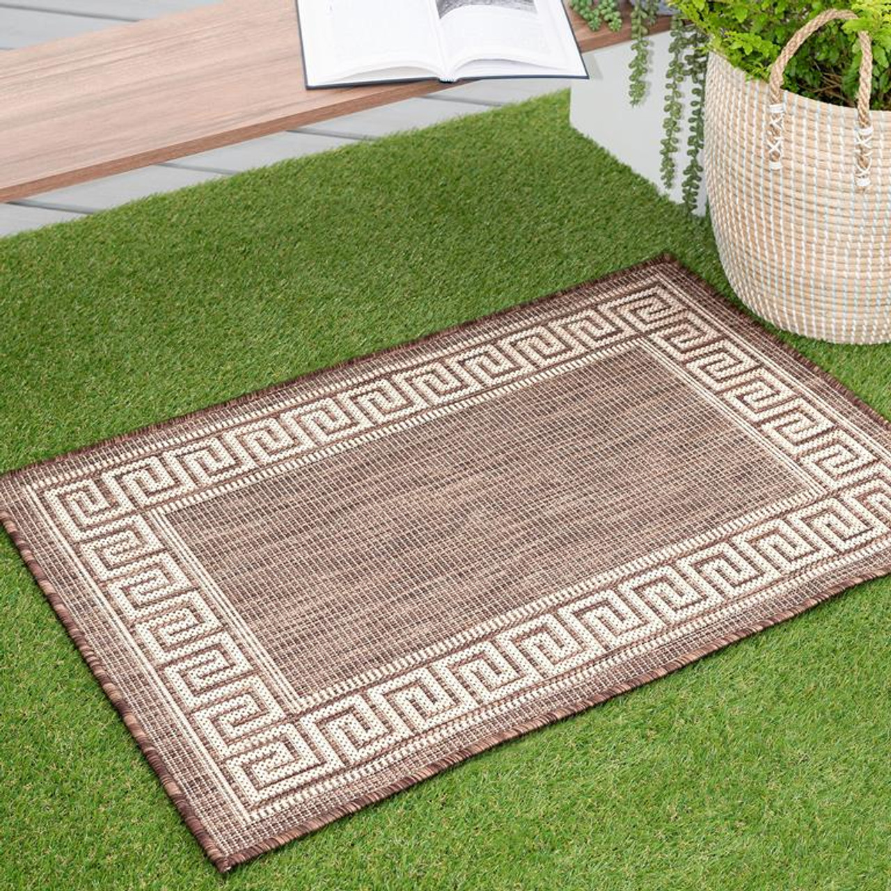 Tayse Eco Giovanna ECO1003 Gold Scatter Area Rug Patio Scene