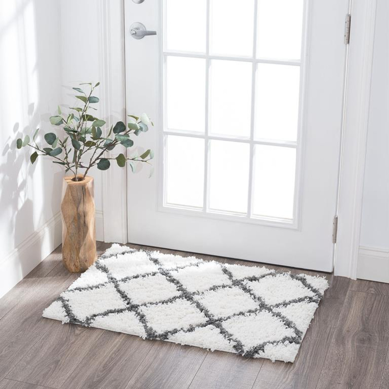 Tayse Jersey Shag Mira JRS1100 White Scatter Area Rug Room Scene