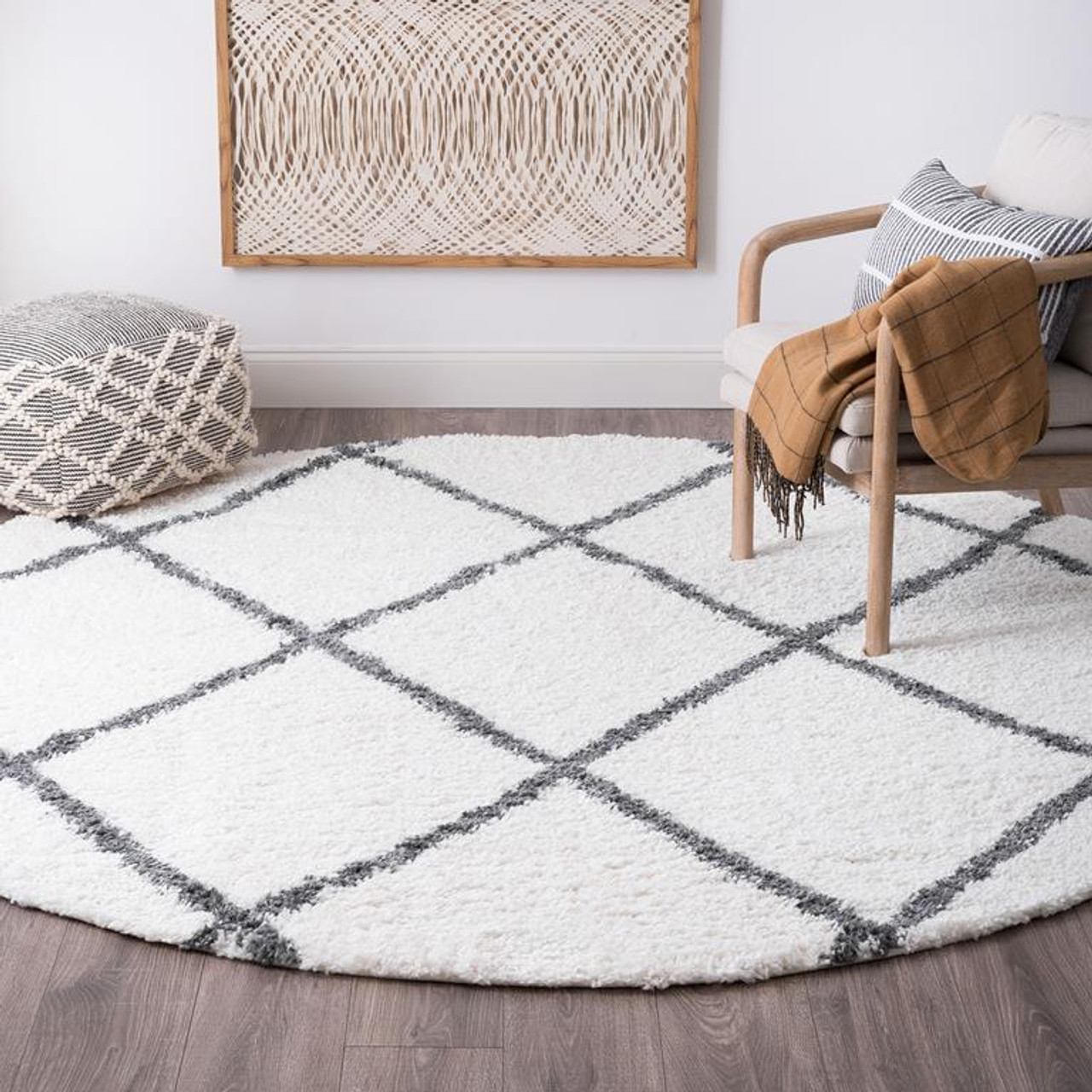 Tayse Soho Shag Derry SOH1200 White Round Area Rug Room Scene
