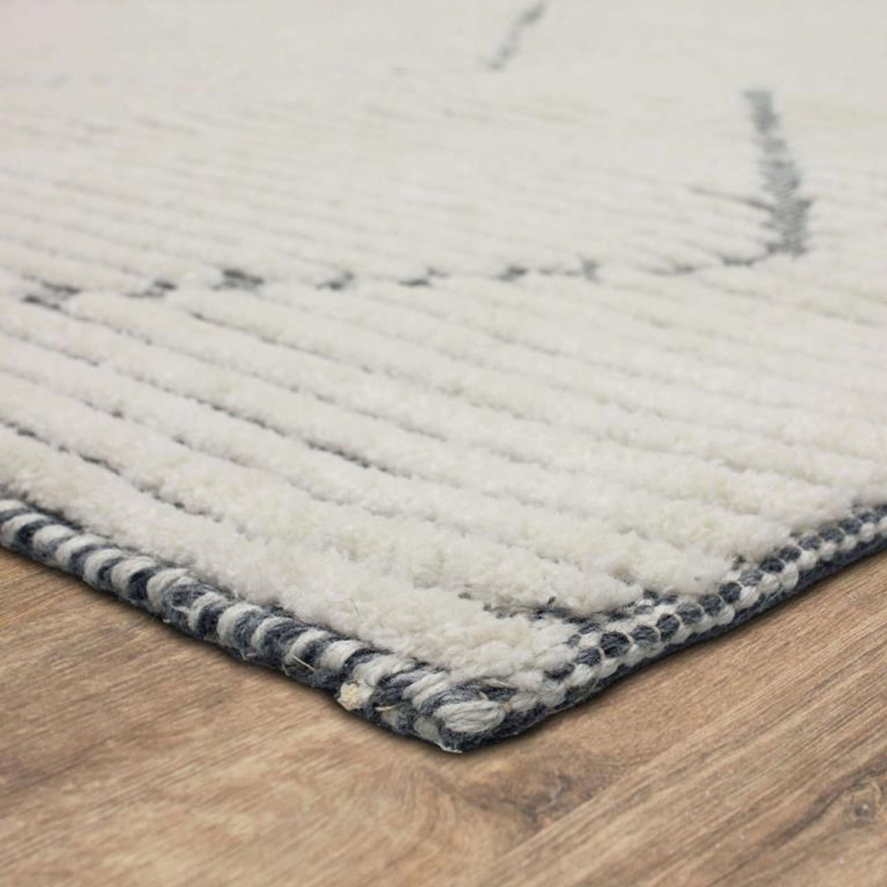 Karastan Sirocco R1104-3512 Beni Black White Area Rug by
