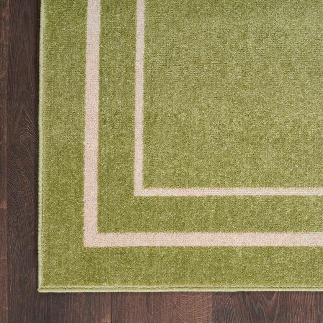 Nourison Essentials NRE02 Green Ivory Rug Corner