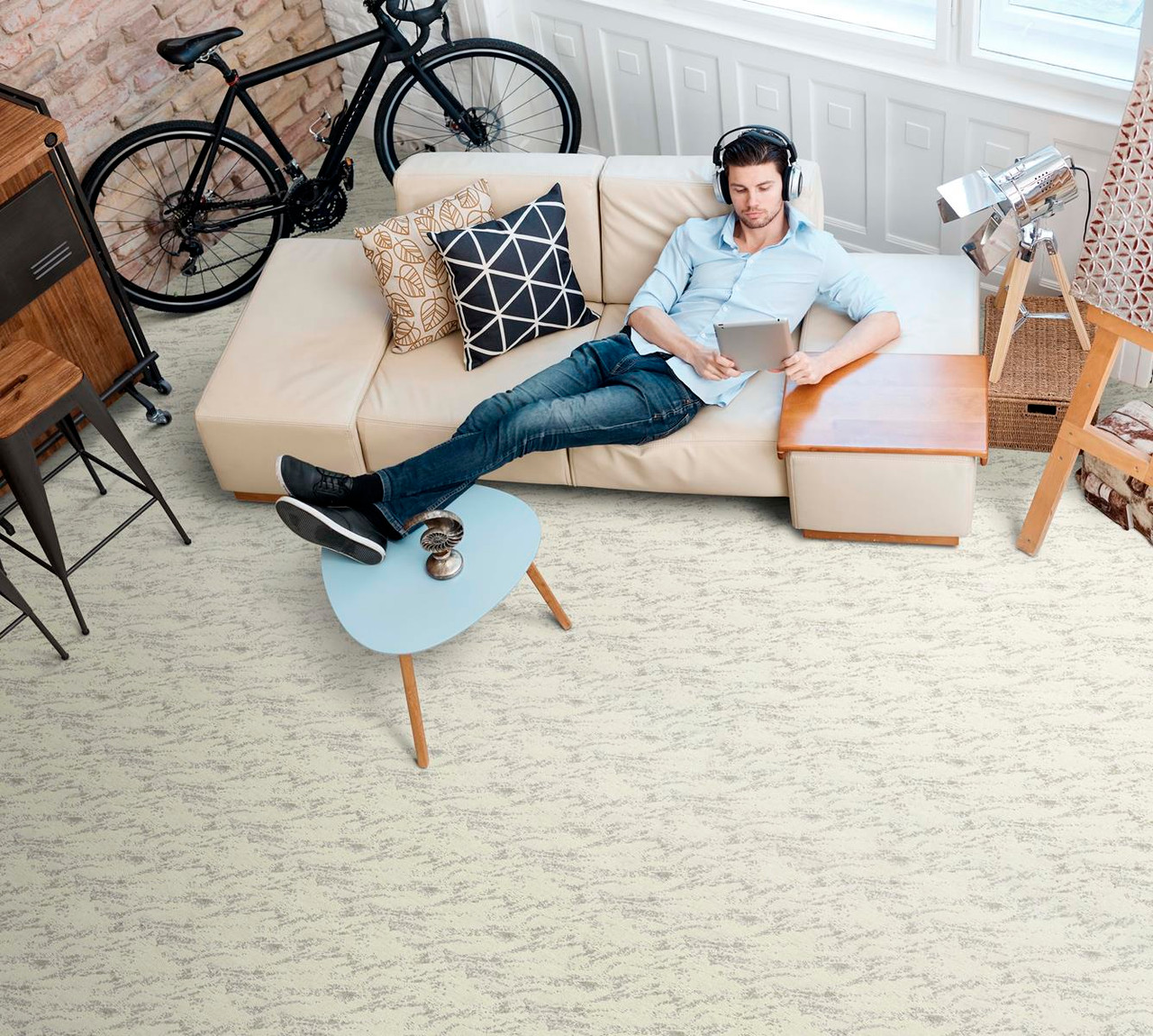 Kaleen Broadloom Carrera CAR-73 Pewter Room Scene