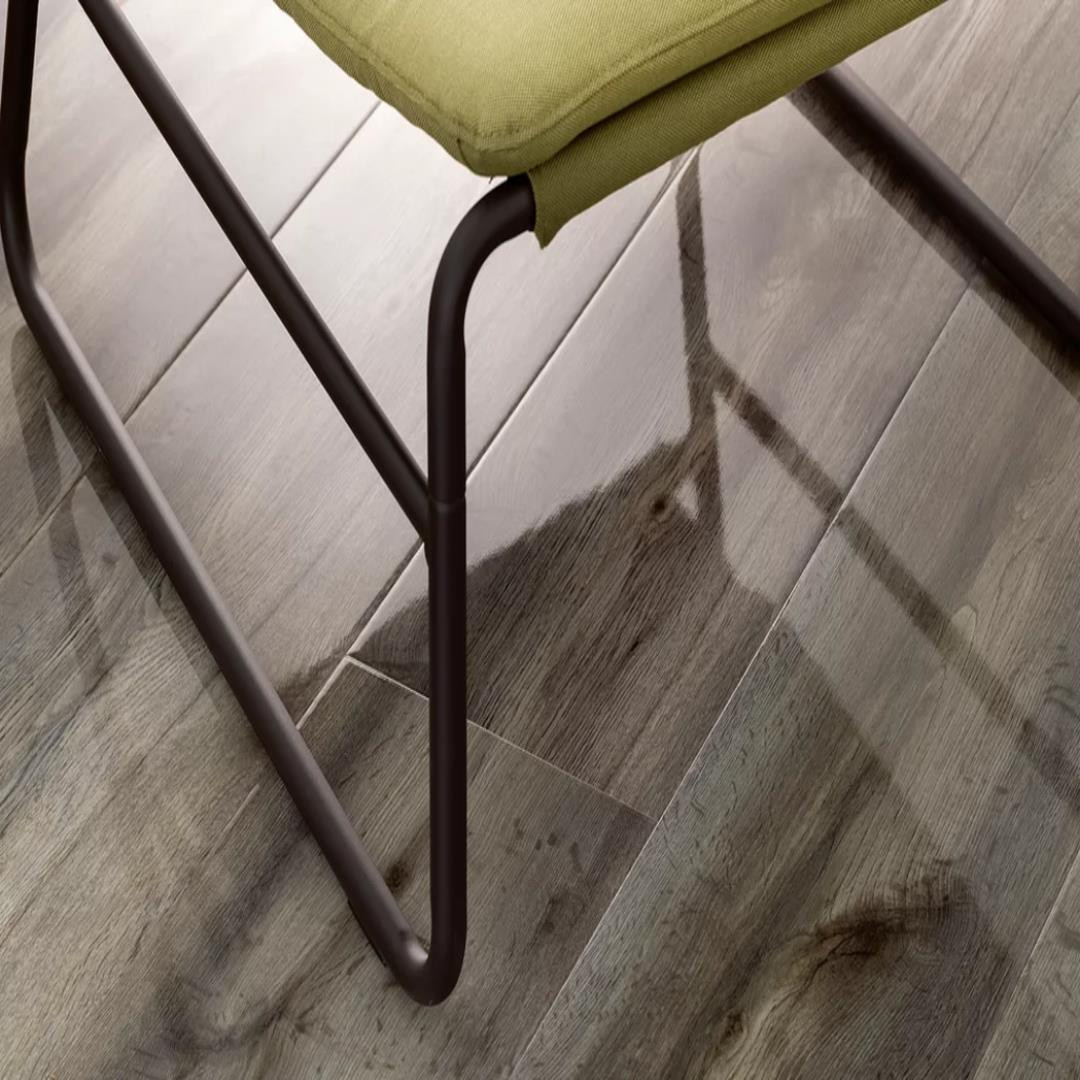 Nubrisa HG 0922 Oak Kansas County 9-1/2" X 54-1/2" 12 MM Laminate Flooring Room Scene 2