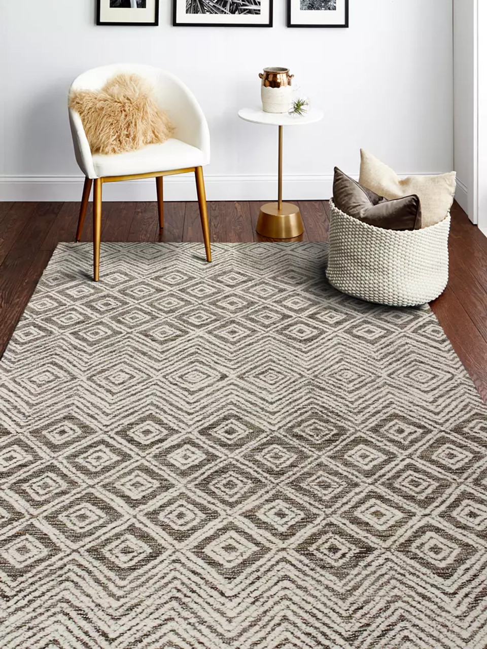 Bashian Verona LC159 Naana Taupe Area Rug Room Scene Bashian Verona LC159 Naana Taupe Area Rug Room Scene