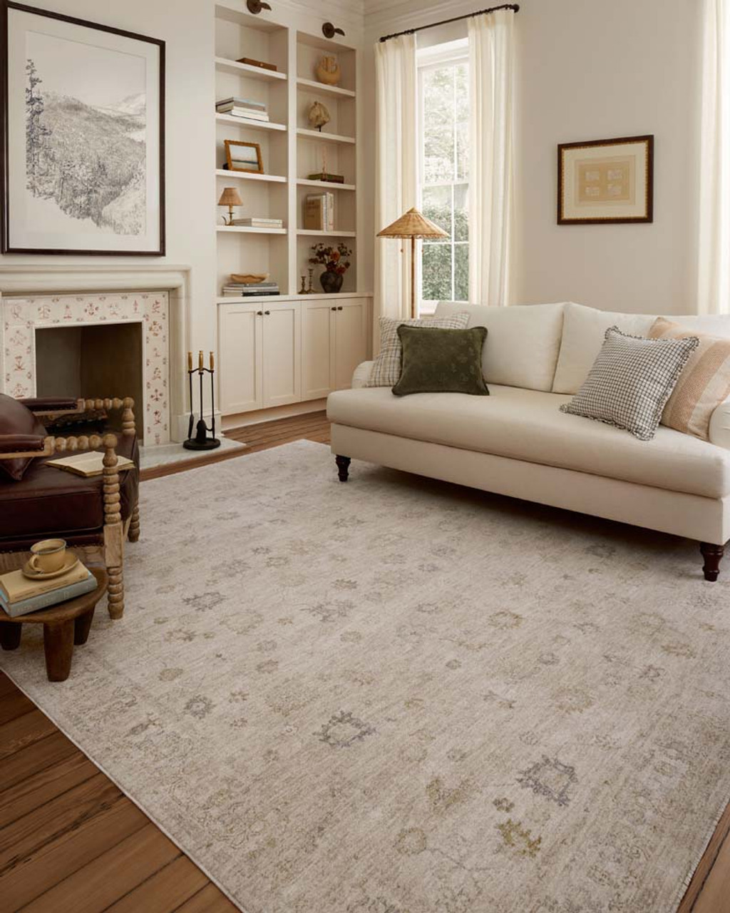 Louisa LOI-01 Oatmeal Stone Area Rug - Chris Loves Julia x Loloi Room Scene Louisa LOI-01 Oatmeal Stone Area Rug - Chris Loves Julia x Loloi Room Scene