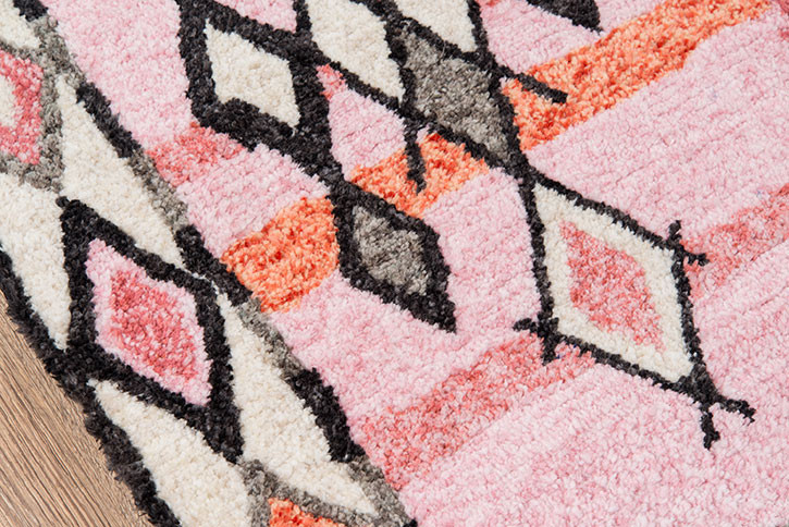 Momeni Margaux MGX-2 Pink Area Rug - Carpetmart.com - Carpet
