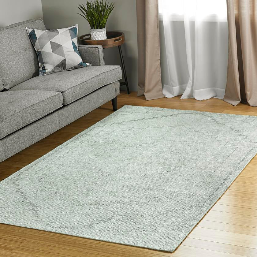 Kaleen Solitaire SOL11-34 Glacier Area Rug Room Scene
