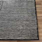 Surya Quartz QTZ-5037 Area Rug Corner