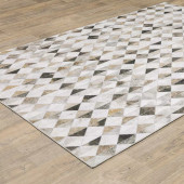 Oriental Weavers Myers Park MYP18 Area Rug on Angle Oriental Weavers Myers Park MYP18 Area Rug on Angle