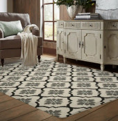 Oriental Weavers Torrey 5562E Area Rug Room Scene Oriental Weavers Torrey 5562E Area Rug Room Scene