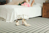 Kaleen Broadloom White Bay WTB-38 Charcoal Area Rug Room Scene Kaleen Broadloom White Bay WTB-38 Charcoal Area Rug Room Scene