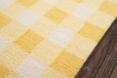 Momeni Geo GEO-31 Yellow Area Rug Close Up Momeni Geo GEO-31 Yellow Area Rug Close Up