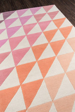Novogratz by Momeni Delmar DEL-6 Agatha Side Triangle Pink Area Rug Corner Novogratz by Momeni Delmar DEL-6 Agatha Side Triangle Pink Area Rug Corner