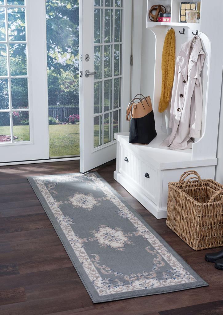 Tayse Hampton Jolie HMP3909 Gray Runner Area Rug Room Scene