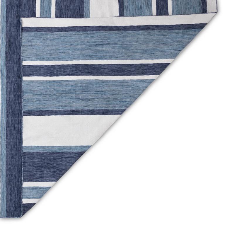 Liora Manne Sorrento 6317-33 Boat Stripe Navy Area Rug Back