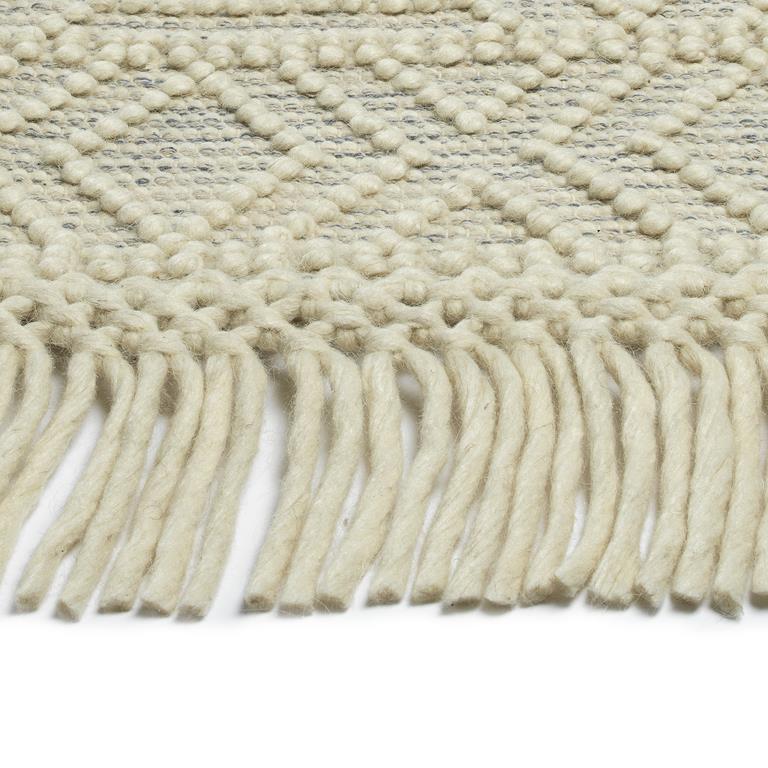 Kaleen Mara MRA02-01 Ivory Area Rug Edge