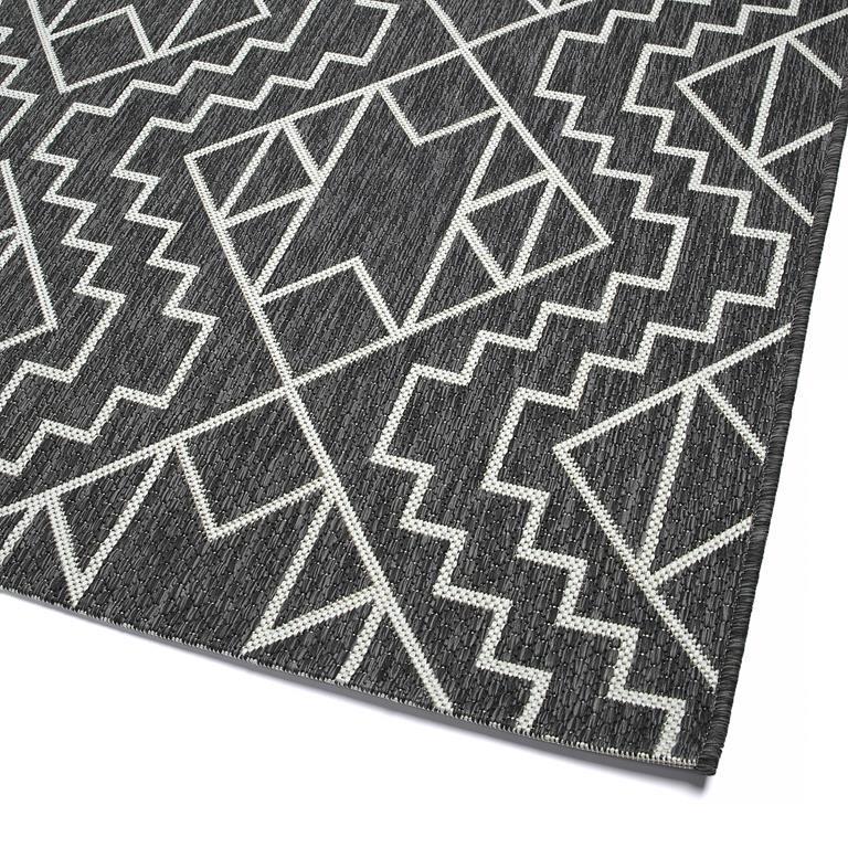 Kaleen Soleri SLR03-38 Charcoal Area Rug Corner